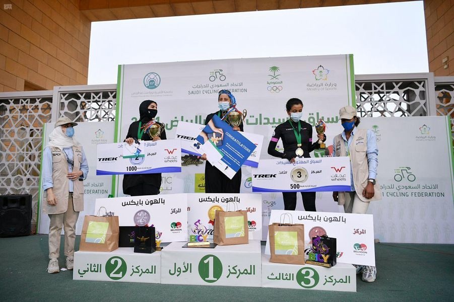 جود جمجوم بطلة سباق السيدات الأول للدراجات الهوائية202 الصورة من واس
