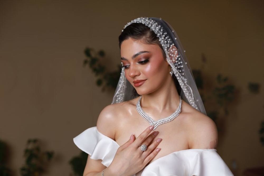 من لقطات العرايس بكاميرا المصوره السعوديه شيهانه الشمري