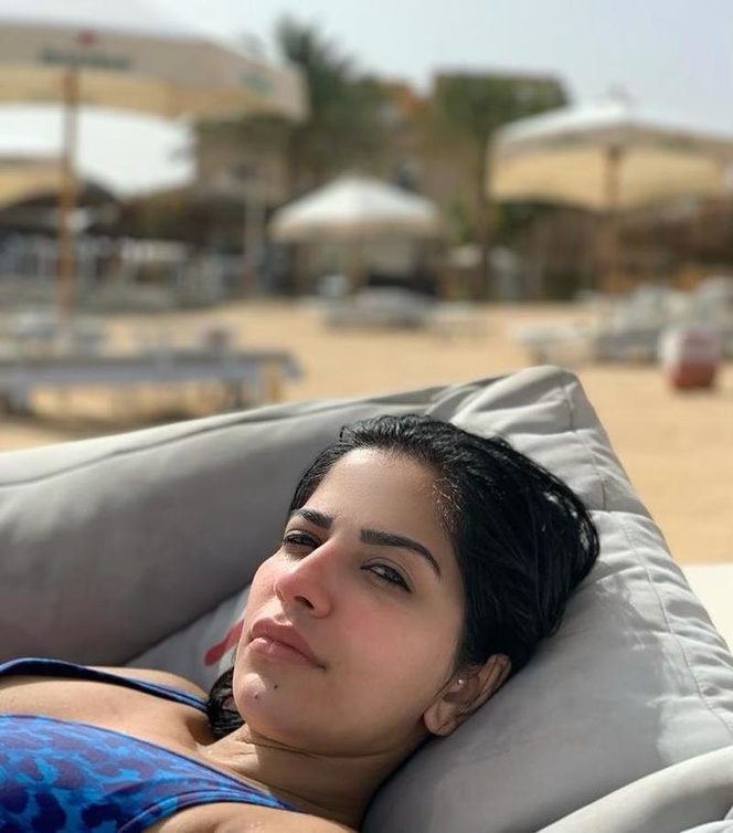 اميرة الهاني بدون مكياج على البحر