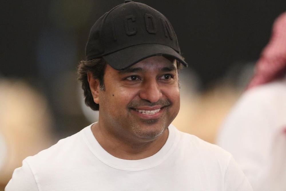 راشد الماجد في جلسة تصوير سابقة 
