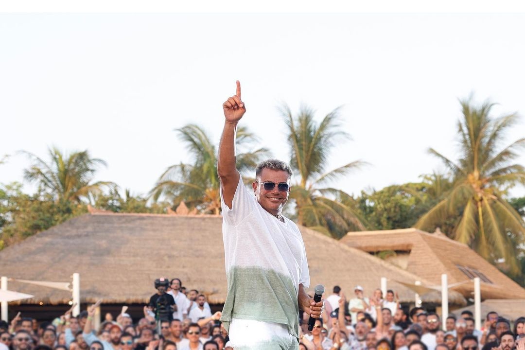 النجم عمرو دياب