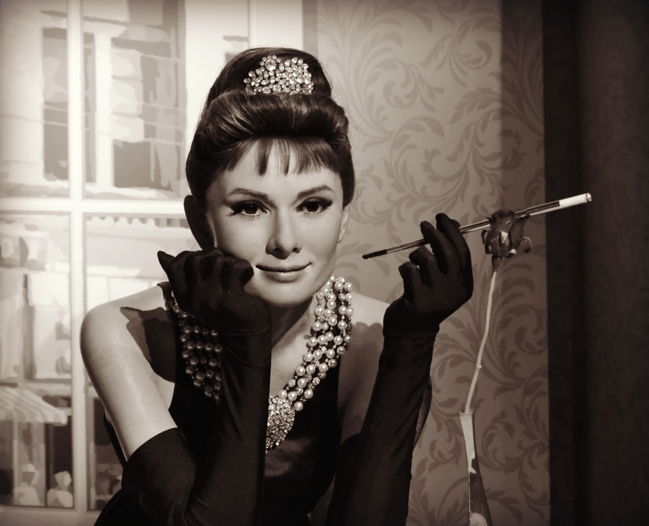 ايقونة الجمال أودري هيبورن Audrey Hepburn في العام 1961