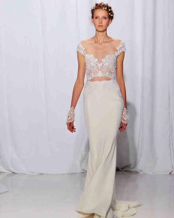 فستان زفاف ضيق على الجسم من ريم عكرا Reem Acra