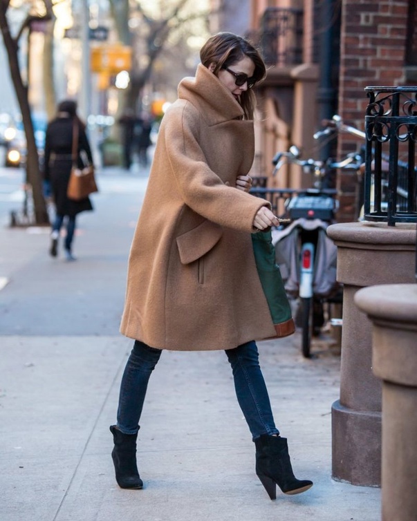 معطف ضخم على خطى Keri Russell مناسب للمراة الحامل