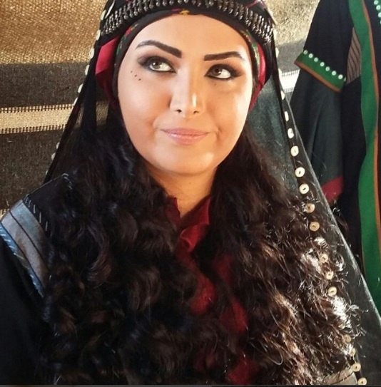 قمر خلف تزوجت مرتين