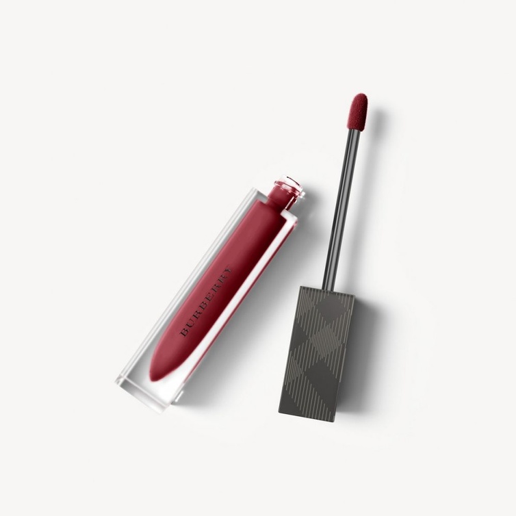 الروج من بربري Burberry Liquid Lip Velvet in 53 Oxblood
