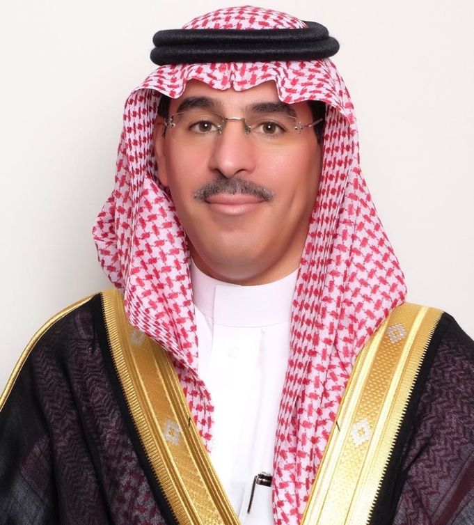 وزير الثقافة والإعلام عواد صالح العواد 
