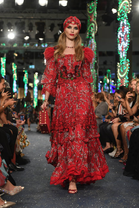 مجموعة خاصة قدمتها Dolce & Gabbana  في دبي مول