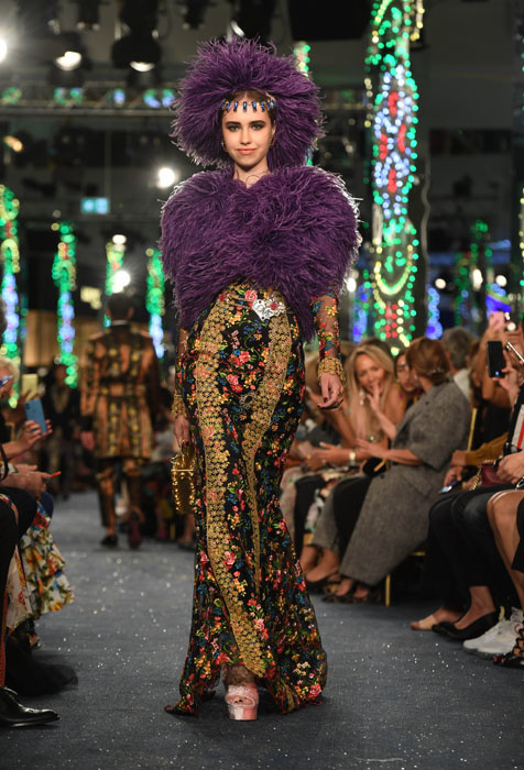مجموعة خاصة قدمتها Dolce & Gabbana  في دبي مول