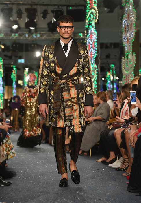 مجموعة خاصة قدمتها Dolce & Gabbana  في دبي مول