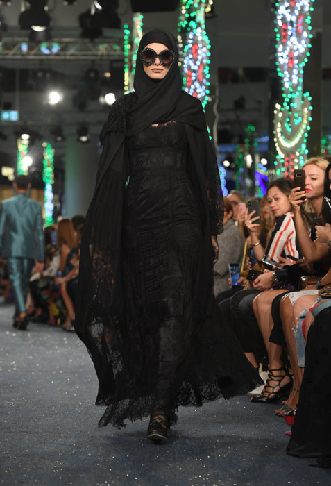مجموعة خاصة قدمتها Dolce & Gabbana  في دبي مول
