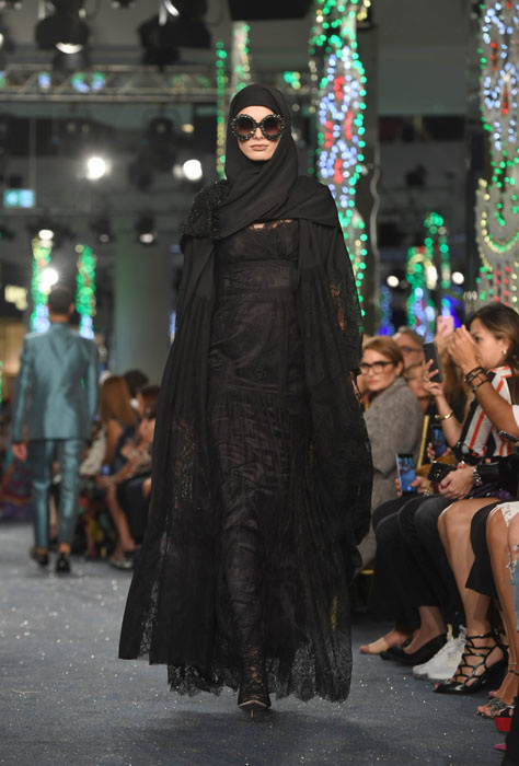 مجموعة خاصة قدمتها Dolce & Gabbana  في دبي مول