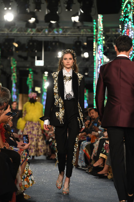 مجموعة خاصة قدمتها Dolce & Gabbana  في دبي مول