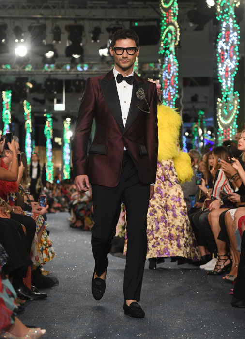مجموعة خاصة قدمتها Dolce & Gabbana  في دبي مول