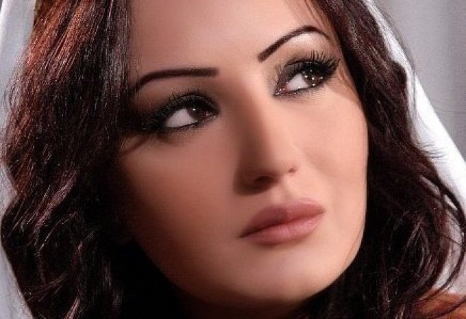دينا هارون تصدم الجميع برحيلها