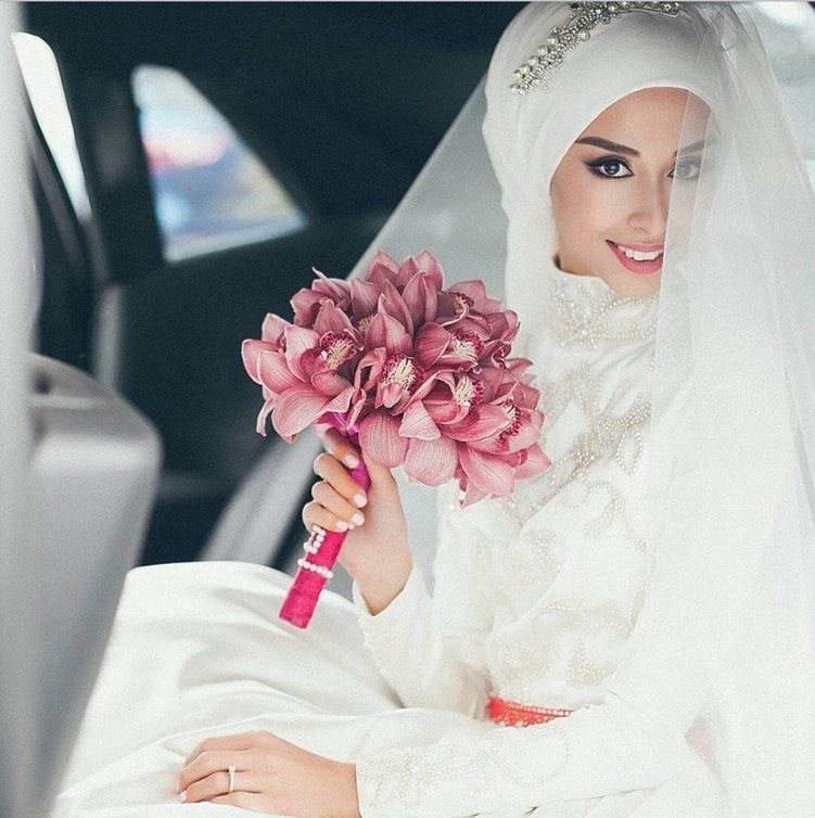 زيني حجابك بالكريستال