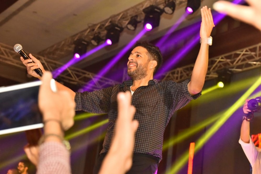 محمد حماقي يشدو بمجموعة من أغنياته 