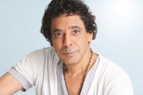 محمد منير يحتفل اليوم بعيد ميلاده الـ64