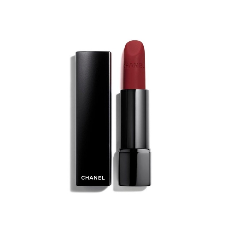 أحمر الشفاه من شانيل Chanel Rouge Allure Velvet Extreme Matte Lipstick in 130 Rouge Obscur