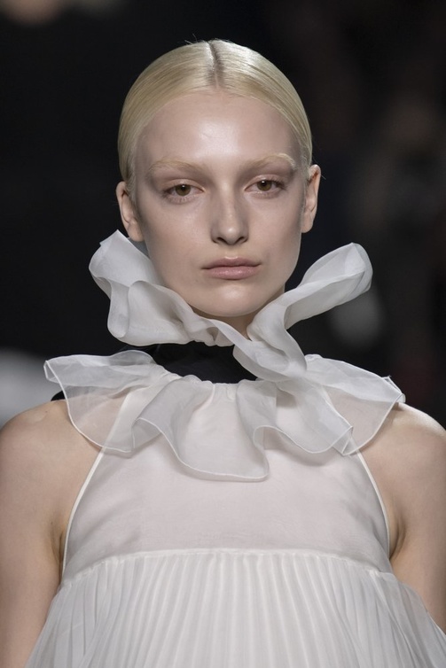 من عرض Rochas