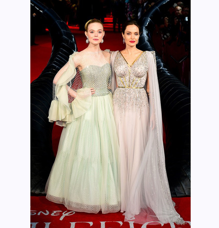فساتين فاخرة للنجمتين أنجلينا جولي Angelina Jolie وإيل فانينغ Elle Fanning