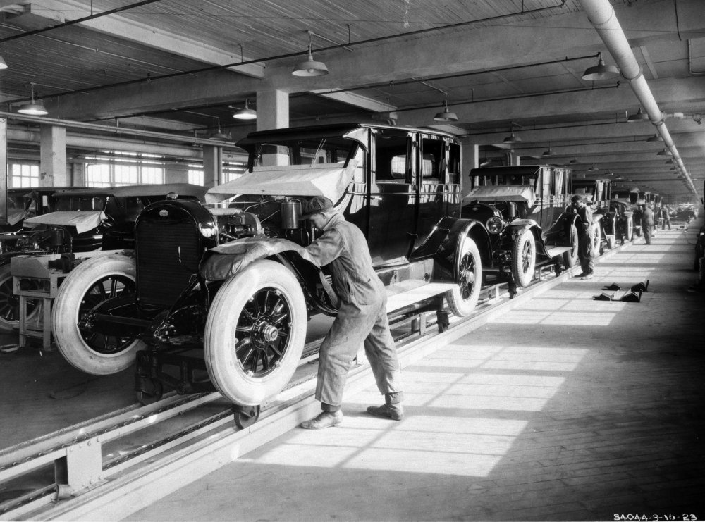 Lincoln final assembly area neg 34044