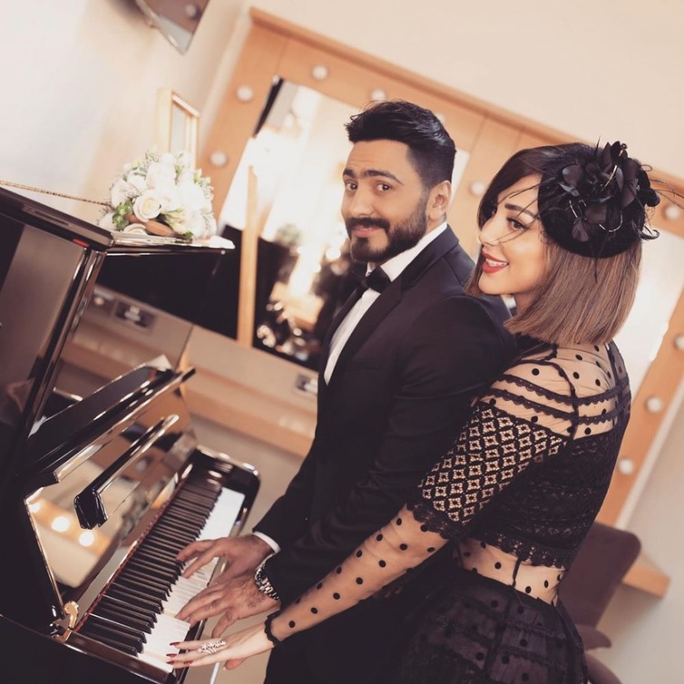 بسمة بوسيل مع زوجها تامر حسني