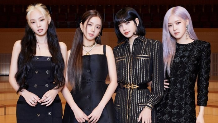 نجوم فرقة BLACKPINK