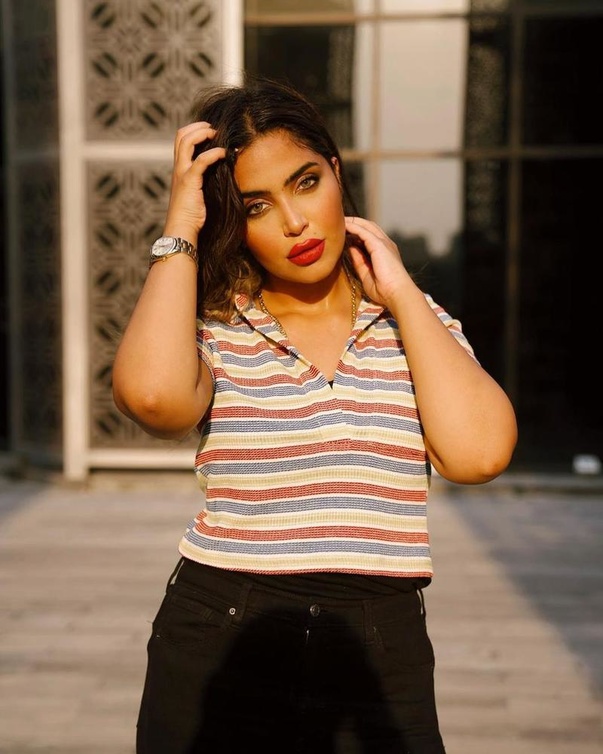 الإعلامية زينب يوسف شعبان