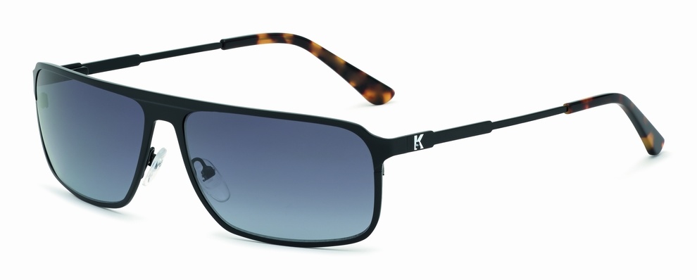 KARL LAGERFELD تقدم نظارات خريف وشتاء 2021