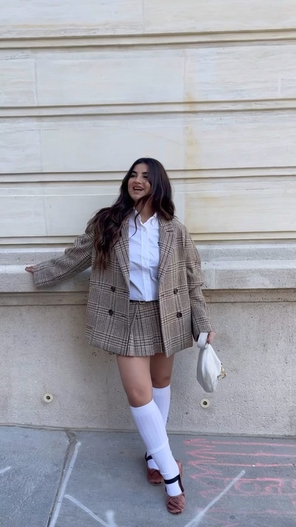 لوك عصري شبابي لعلا فرحات بأسلوب Street style