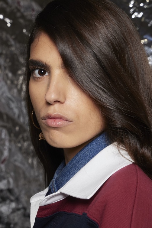 اختاري الفرق بحسب شكل الوجه - الصورة من عرض Hilfiger