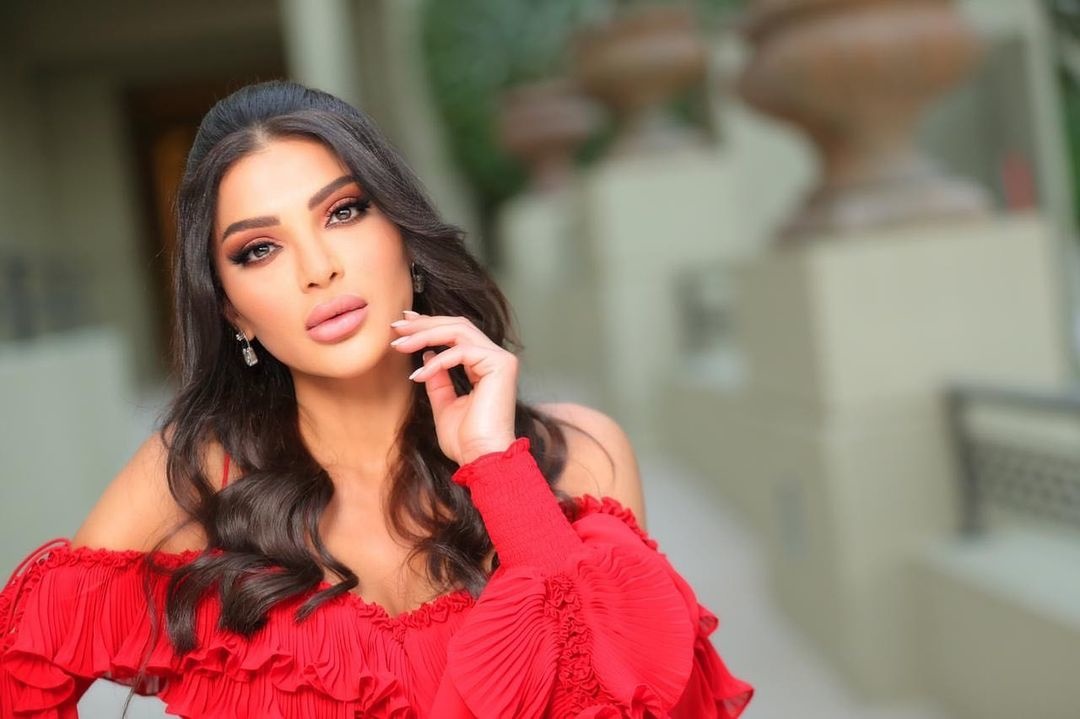 دينا حايك تعلن اصابتها بالسرطان 