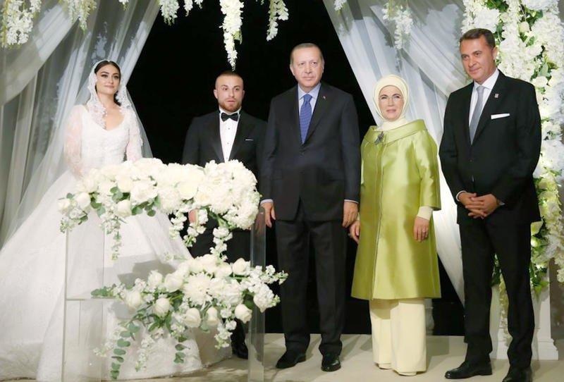 العروس التركية إسراء بيلجيتش