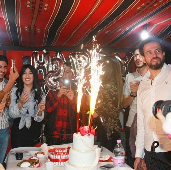 سهيلة بن لشهب تحتفل بعيد ميلادها وسط عائلتها واصدقائها