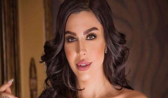 الفناة ليلى اسمندر تنشر فيديو يوضح سوء الأحوال الجوية بالكويت 
