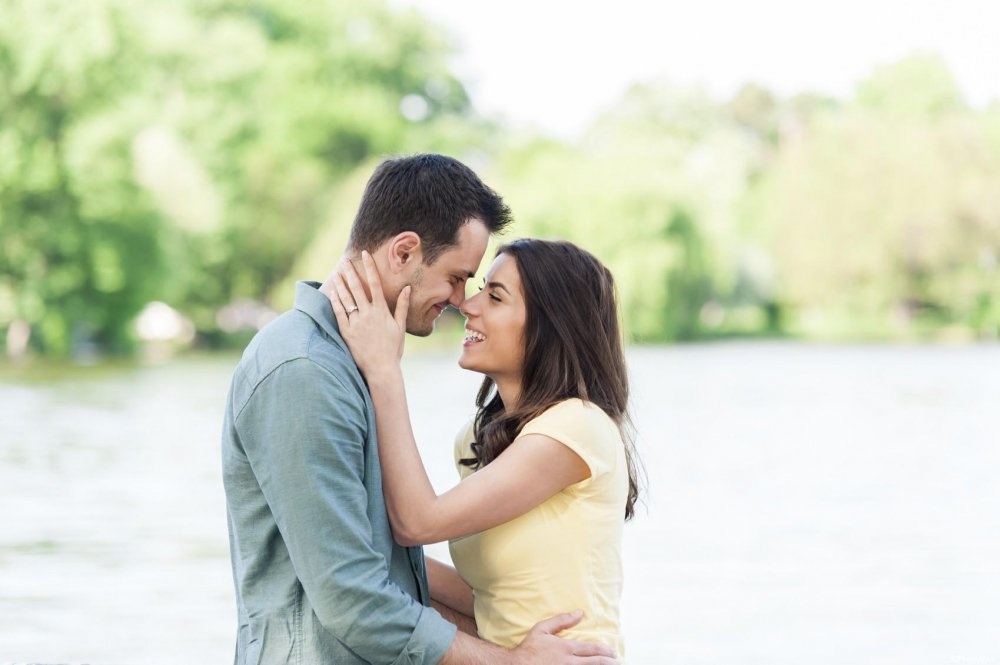 يعشق الرجل المرأة المرحة