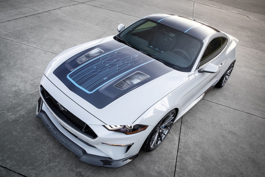 فورد Mustang Lithium تزأر بمحرك جبار للغاية