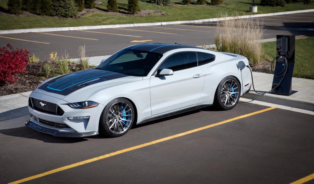 فورد تكشف عن Mustang Lithium