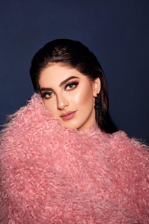 من مكياج خبيره التجميل السعودية أمل جابر