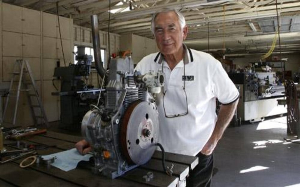 المحرك سداسي الأشواط   Six stroke engine
