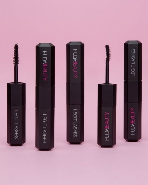 اسكارا Legit Lashes من هدى بيوتي