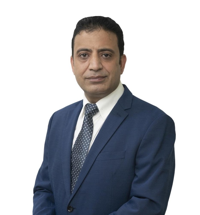الدكتور ياسمين عجاز