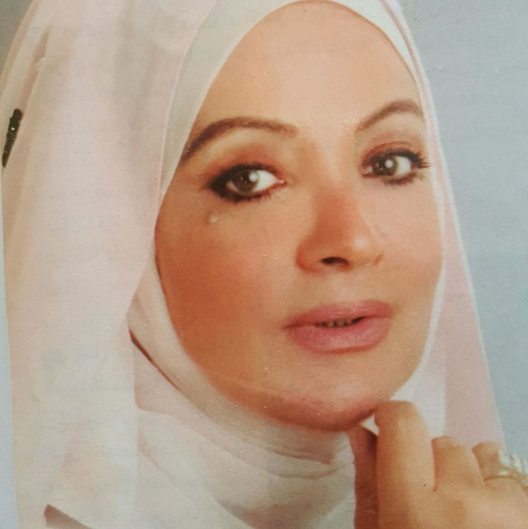 النجمة شهيرة 
