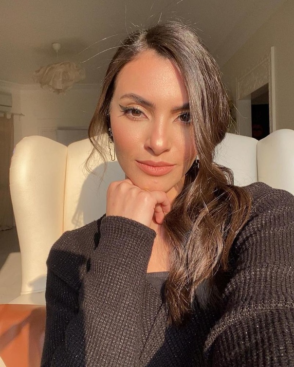 كارمن سليمان بصورة لها بمكياج ناعم