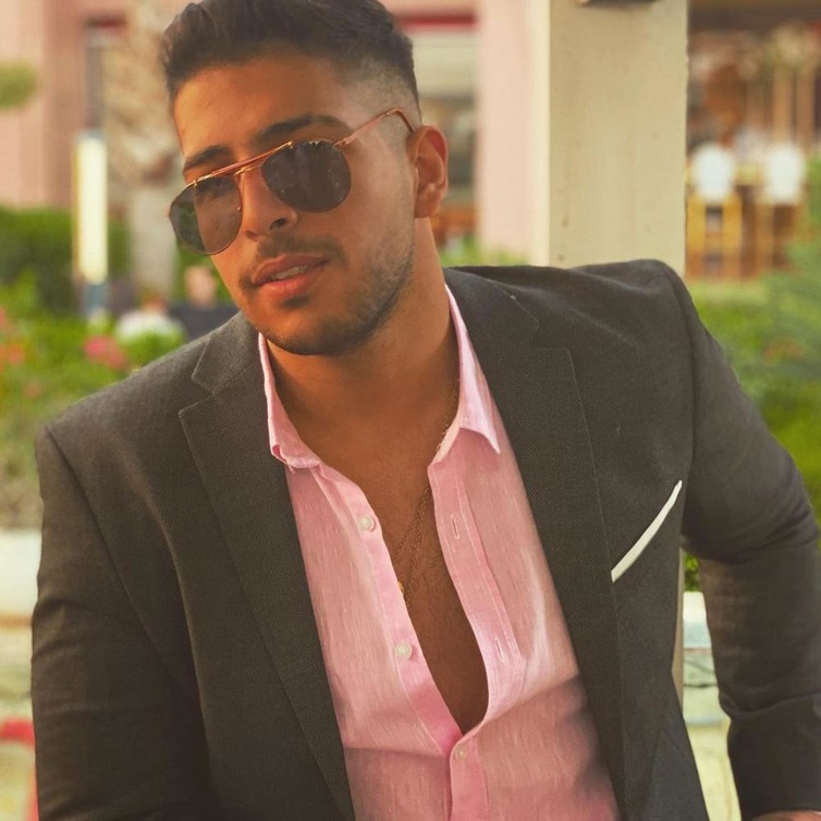 حفيد محمود ياسين 