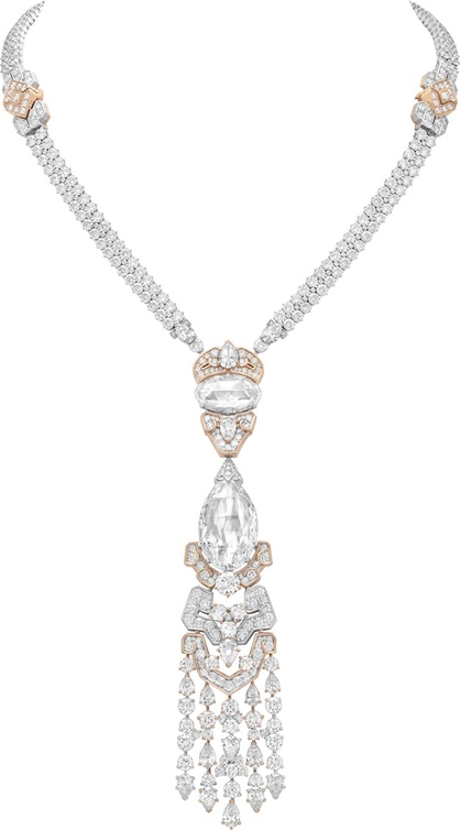قلادة Roaring Twenties من فان كليف أند آربلز Van Cleef & Arpels