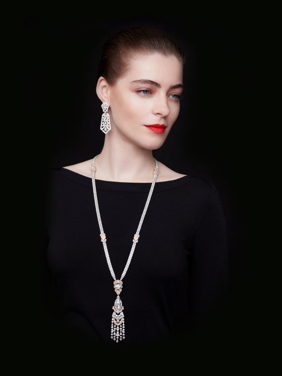 قلادة Roaring Twenties من فان كليف أند آربلز Van Cleef & Arpels
