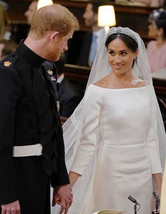ميغان ماركل تتألق بتاج Queen Mary Diamond Bandeau Tiara من إرث العائلة المالكة البريطانية