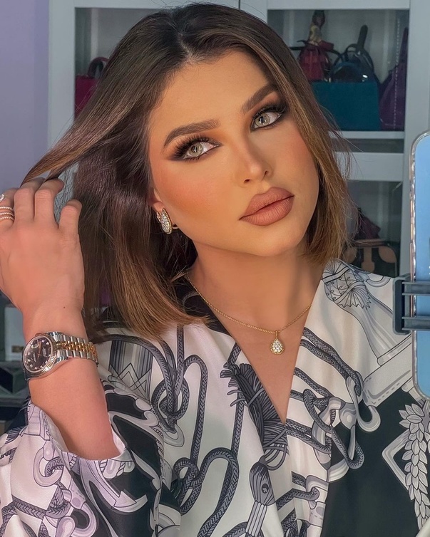  نهى نبيل من اشهر مدونات الجمال